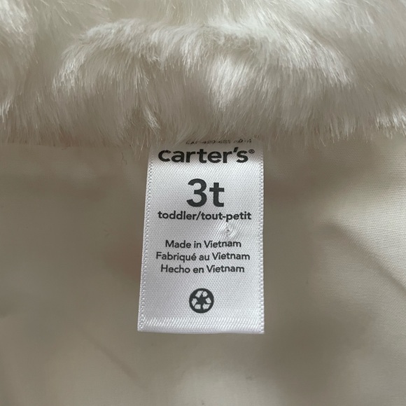 3/$10 Faux Fur Vest (3T) - Picture 4 of 9